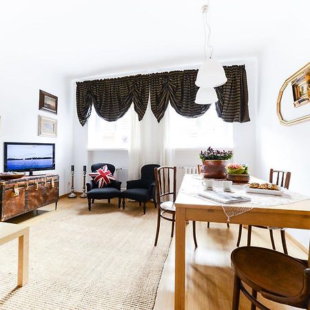 Sunny Apartment In Old Town Varşovia Exterior foto