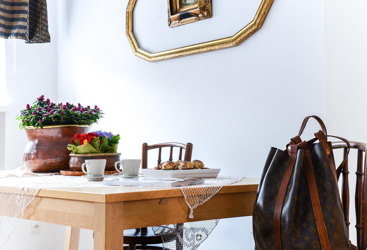Sunny Apartment In Old Town Varşovia Exterior foto