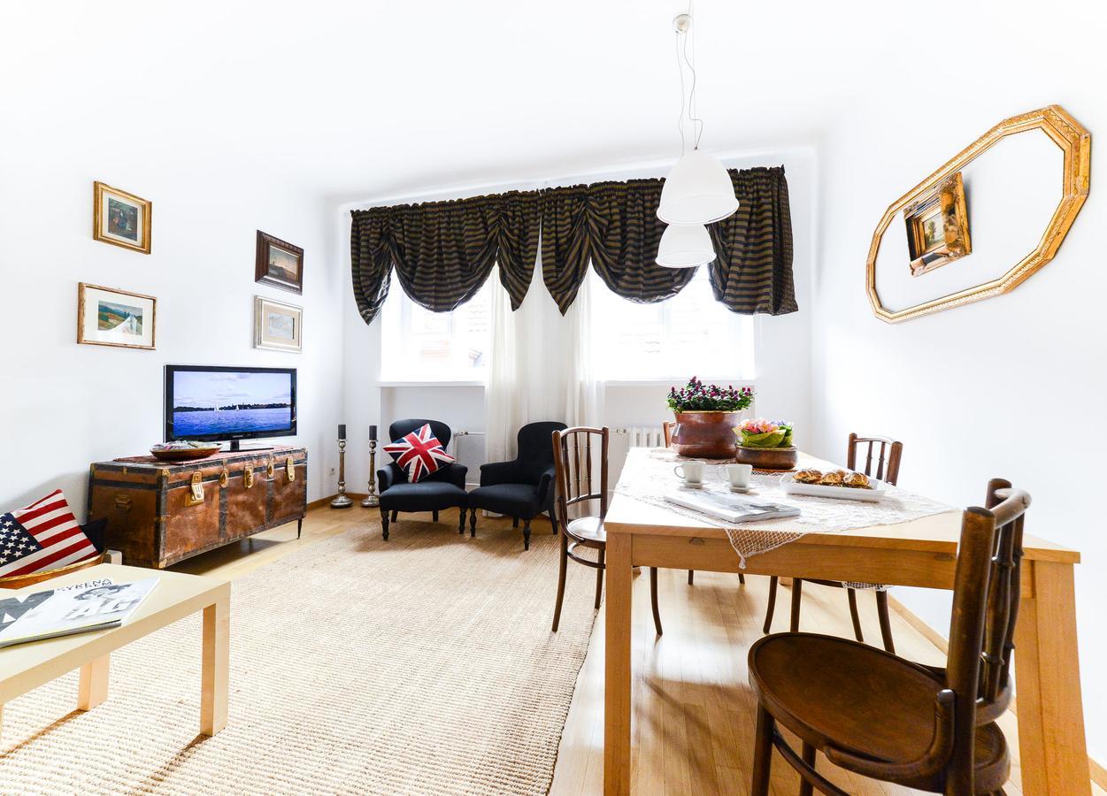 Sunny Apartment In Old Town Varşovia Exterior foto